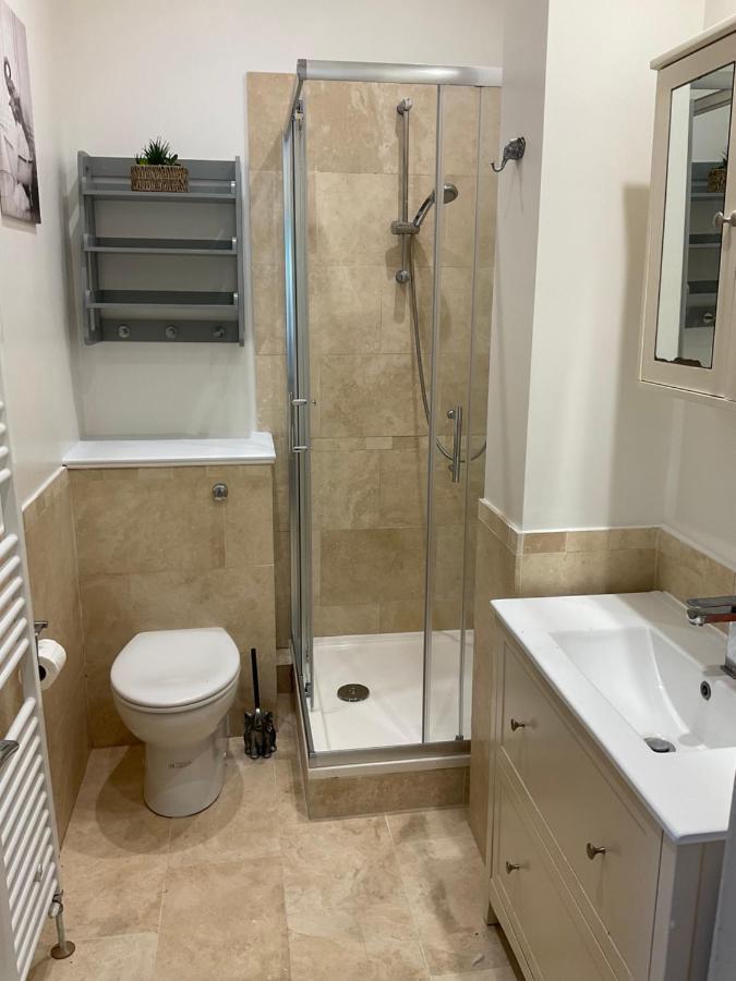 2 Bed Home From Home Apartment 41 London Exterior photo